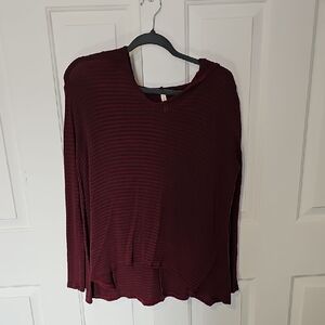 Womens Maroon Lightweight Long-Sleeve Top